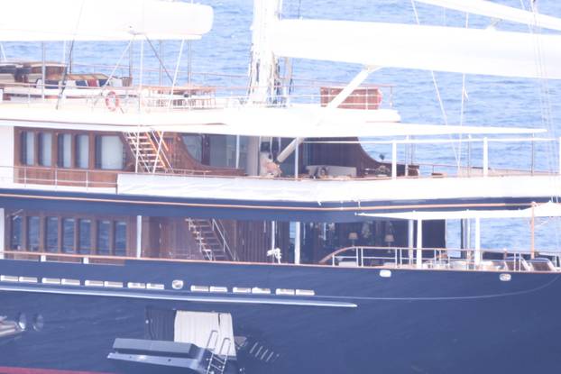 Jeff Bezos uoči svadbe stoljeća uživa u Hrvatskoj sa zaručnicom Lauren Sanchez