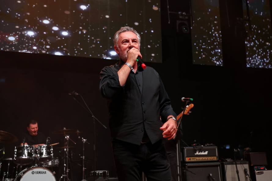 Frankfurt: Hrvatska noć u Suwag Energie Areni