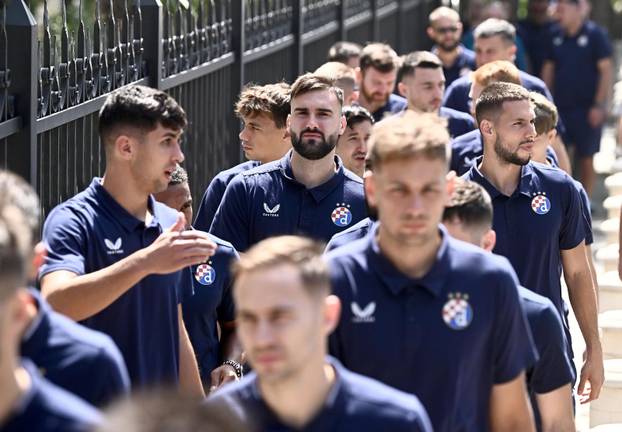 Baku: Igrači Dinama uoči sutrašnjeg susreta s Qarabagom prošetali gradom