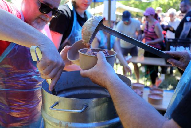 Puležani proslavili Praznik rada uz glazbu, igre i grah