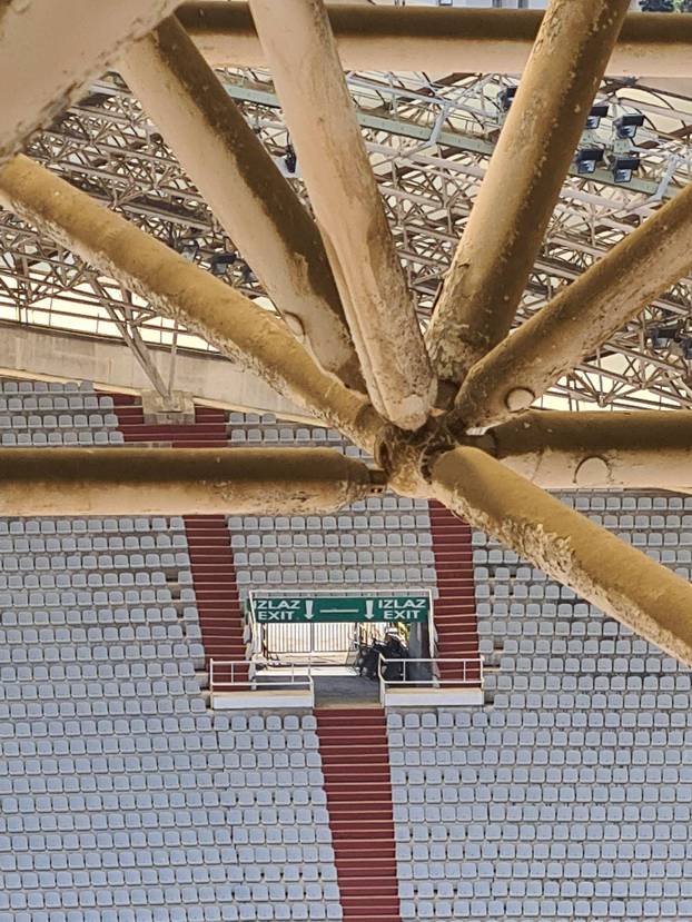 FOTO Novi šokantni prizori s Poljuda: 'Poispadale su vide'