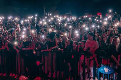 24 sjajne fotografije koje su obilježile godinu na odlasku