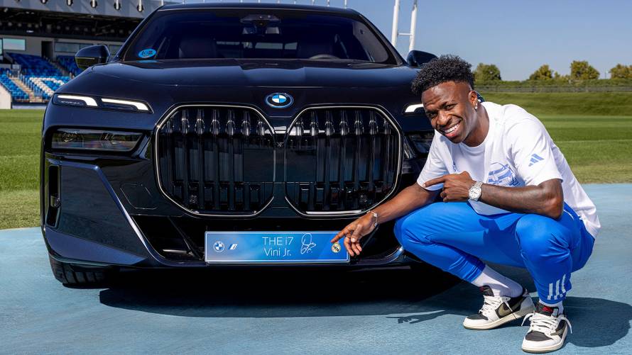 Mbappé poput Livaje: Evo zašto ne smije voziti skupocjeni BMW