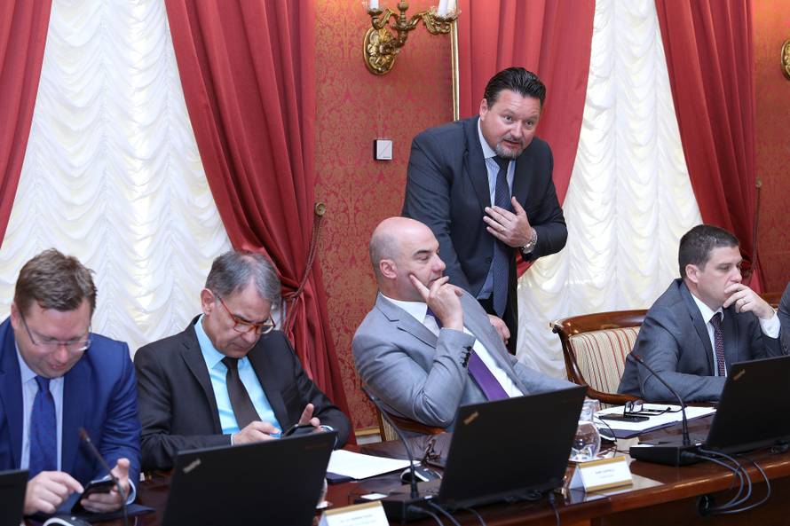 'Neke pojedinosti mogle su biti napravljene na obazriviji način'