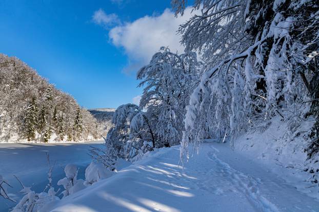 Ledeno kraljevstvo Plitvice: Inje i snijeg stvorili su pravu bajku