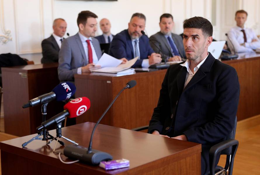 Osijek: Nastavljeno suđenje braći Mamić i drugima za izvlačenje novca iz Dinama