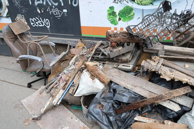 Zagreb: "Ovo nije odlagalište kućnog otpada"