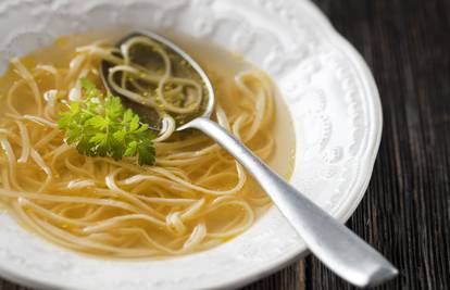 Male tajne prave domaće juhe leže u dobrom mesu i povrću