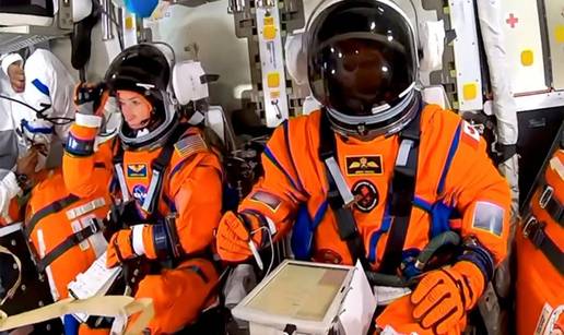 VIDEO Nakon zahoda, Artemis u novom 'problemu': 'Imam dva Outlooka, nijedan ne radi...'