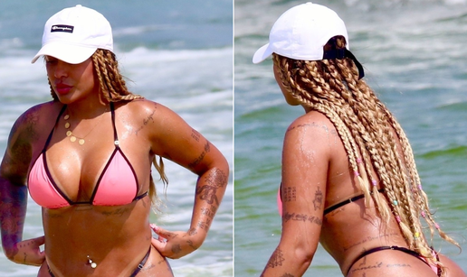 FOTO Tetova&zcaron;a zvijezde na guzi i oskudni bikini: Neymarova seka br&ccaron;kala se u vodi pa se sun&ccaron;ala