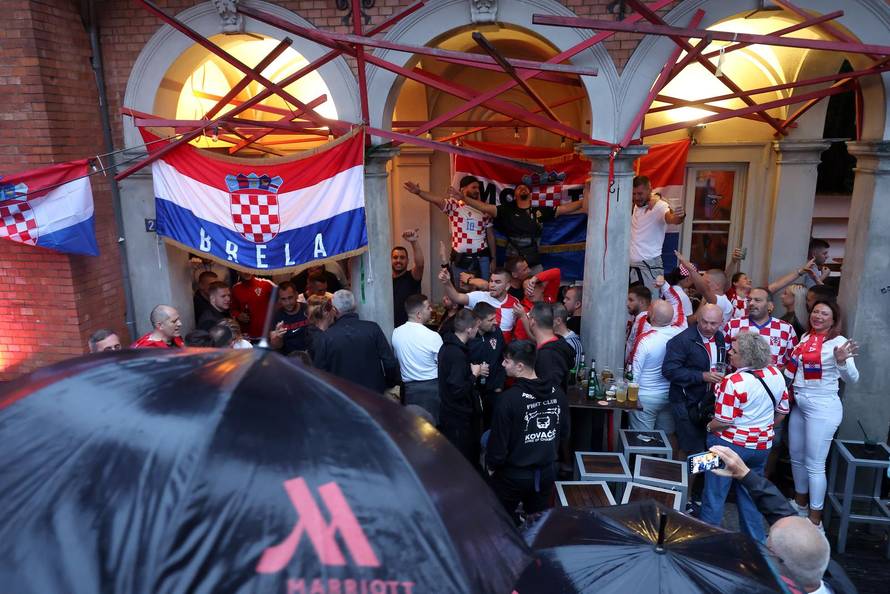 Hamburg: Atmosfera u gradu večer uoči utakmice sa Albanijom