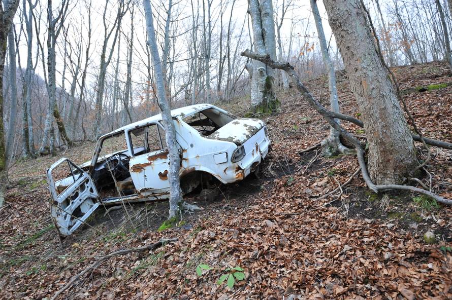 'Do sada smo iz prirode izvukli 16.000 automobilskih olupina'