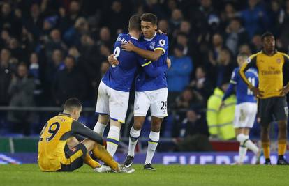 Everton prekinuo niz 'topnika'; Leicester se vratio porazima