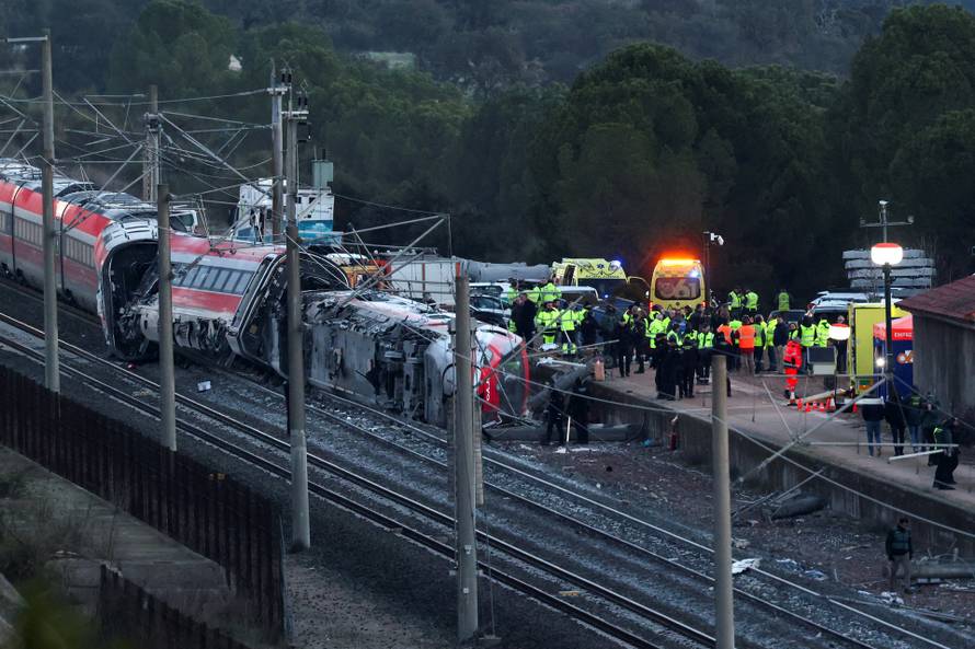 Two high-speed trains derail in Spain
