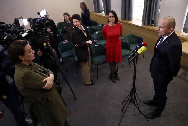 Zagreb: Ministar Anušić uručio ugovore vrhunskim sportašima i pričuvnicima Hrvatske vojske