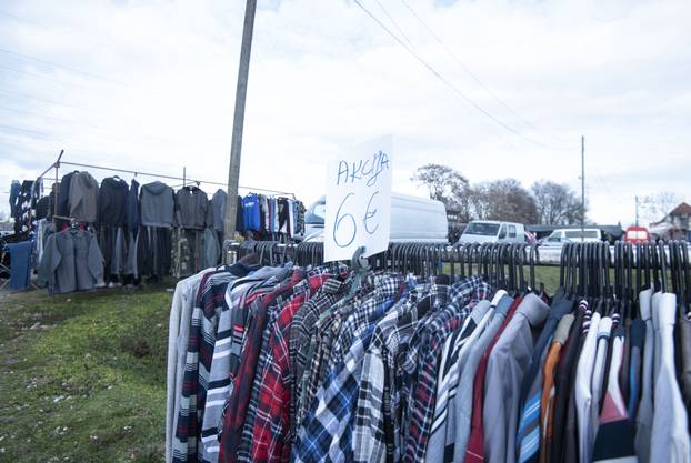 Zagreb: Prodavači i kupci na sajmu Jakuševec od danas uz kune koriste i eure