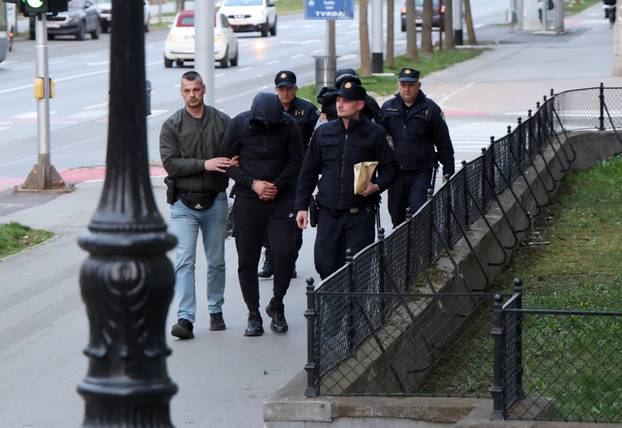 Osijek: Privođenje uhićenih zbog droge i pranja novca kod sudca istrage