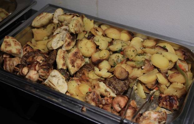 Zagreb: Do&ccaron;ek izbornih rezultata u izbornom sto&zcaron;eru Tomislava Jonji&cacute;a