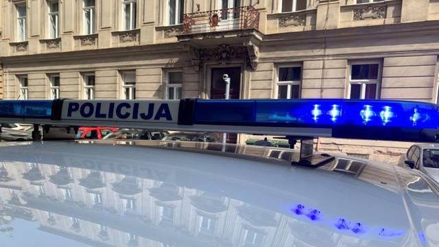 Zvao policiju pa lagao da je bomba kod shopping centra u Zagrebu. Uhitili ga iduće jutro