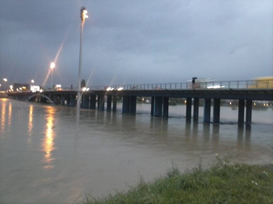 Vodostaj Save i dalje raste, ali više nema izravne opasnosti