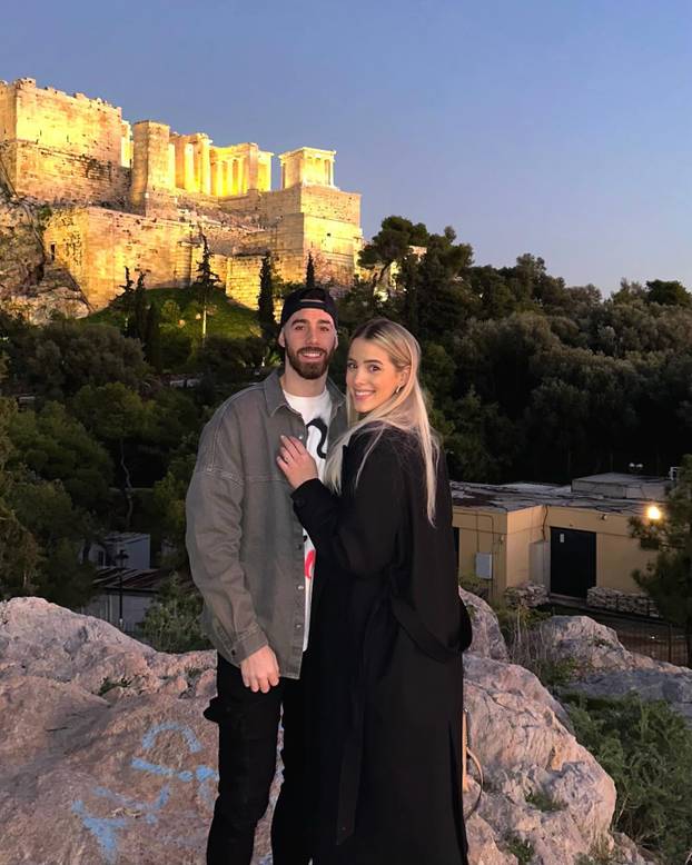 FOTO Argentinski košarkaš zbog ove Srpkinje promijenio je vjeru