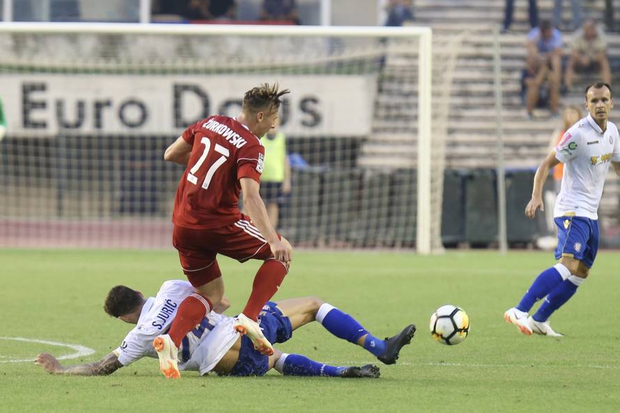 Dida me kao klinca vodio na  istok, sanjao sam 'bili' dres