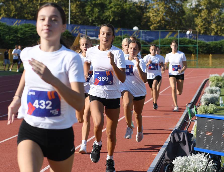 Sport je više od natjecanja, a Erste Plava liga i ove godine djecu uvodi u svijet sporta