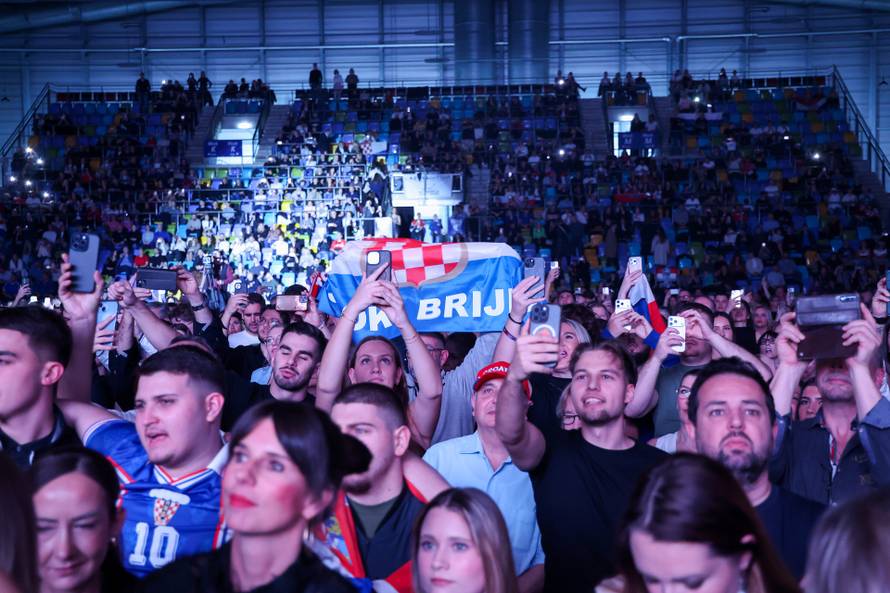 Frankfurt: Hrvatska noć u Suwag Energie Areni