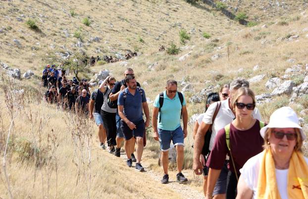 Na Kornatima obilježena 19. godišnjica tragedije u kojoj je poginulo 12 vatrogasaca