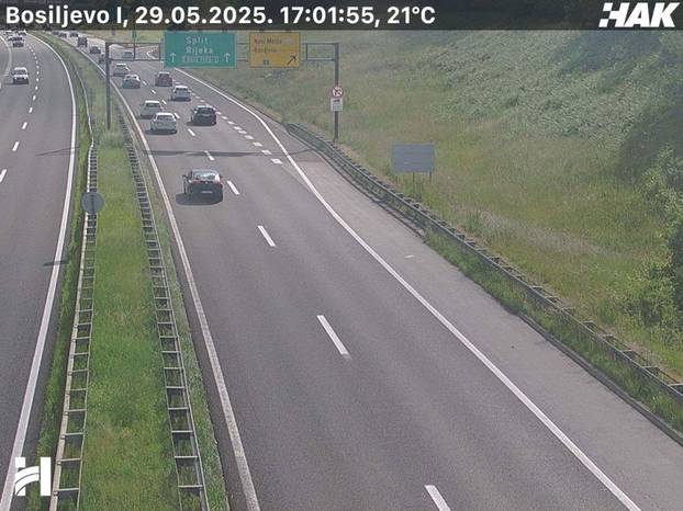 FOTO Kaos na cestama: Kolone prema moru i do 10 kilometara