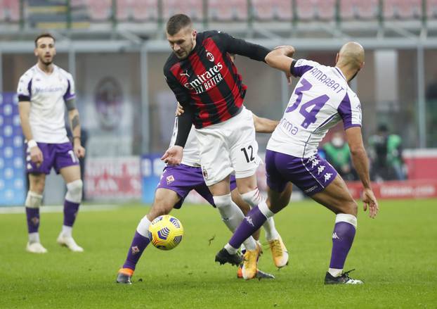 Serie A - AC Milan v Fiorentina