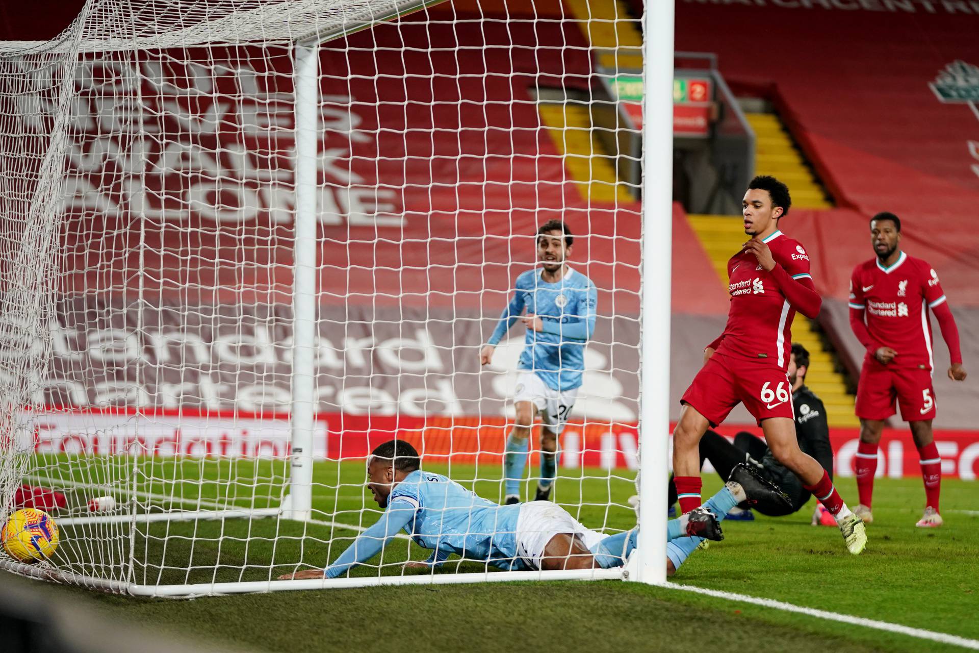 Premier League - Liverpool v Manchester City