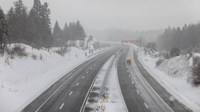 Delnice:  Autocesta A1 očišćena je od snijega