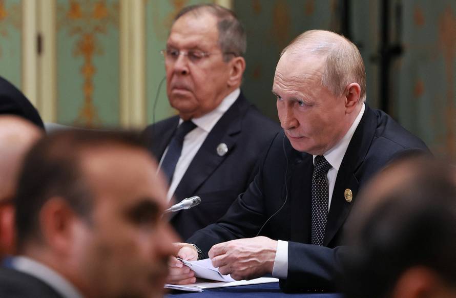 Russian President Putin and Turkish President Erdogan meet at SCO summit in Tianjin