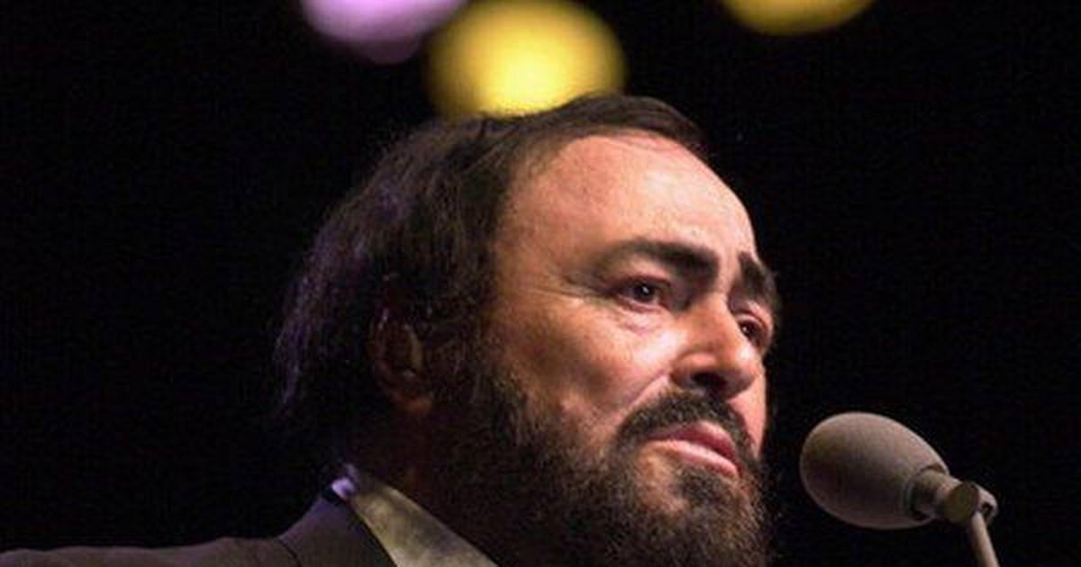 Лучано Паваротти. Лучано Паваротти gif. Miss Sarajevo Passengers, Luciano Pavarotti.