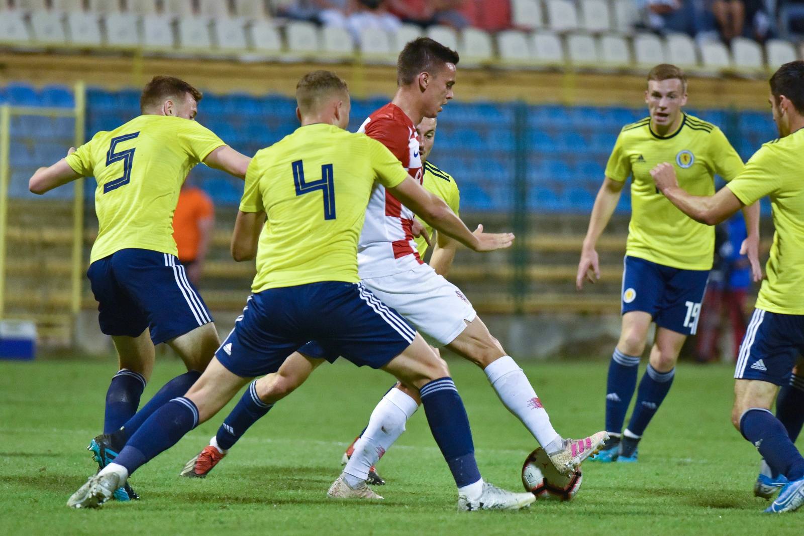 Å ibenik: Kvalifikacijska utakmica za Euro U-21, Hrvatska - Å kotska
