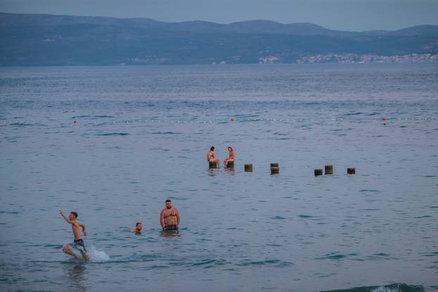 Split: Predvečerje na plaži Bačvice