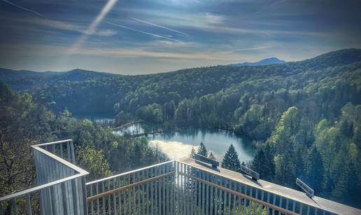 Prošćansko jezero pruža se 'na dlanu' s Tomićevog pogledala