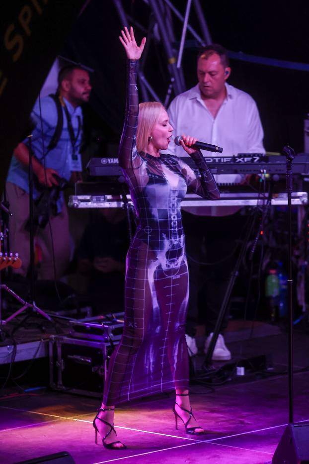 Sarajevo: Jelena Rozga nastupila na otvaranju Summertime Madness festivala