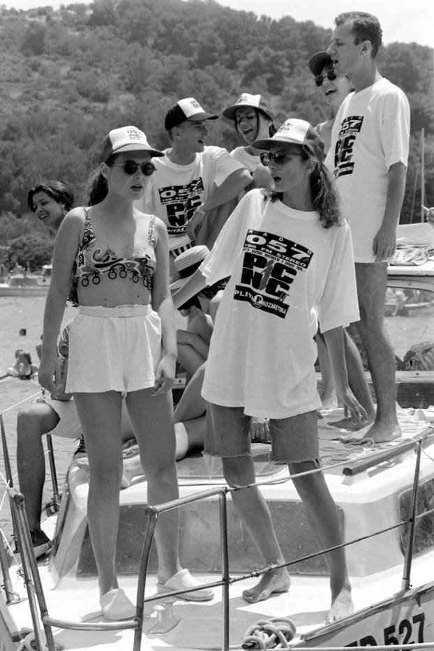 Zadar: Tradicionalna Picnic biciklijada Sabuša okupila velik broj biciklista, 20.6.1994.