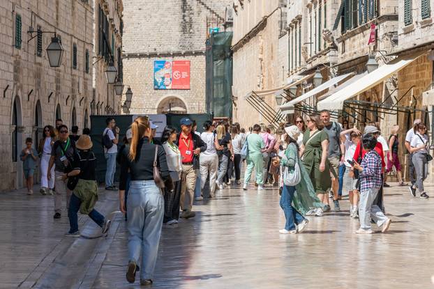 Sunčan i topao dan u Dubrovniku