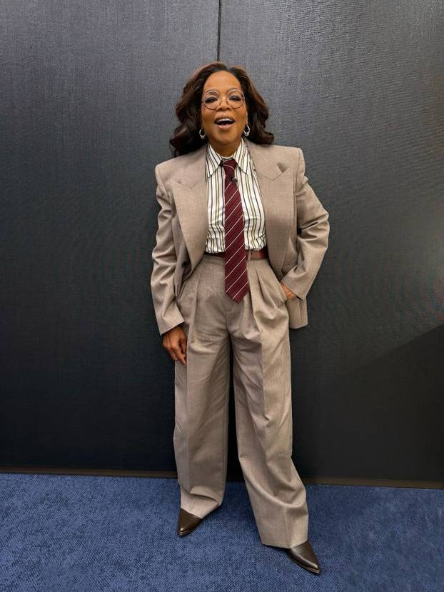 FOTO Oprah Winfrey izgubila preko 30 kila! Evo koja je tajna njezine besprijekorne linije