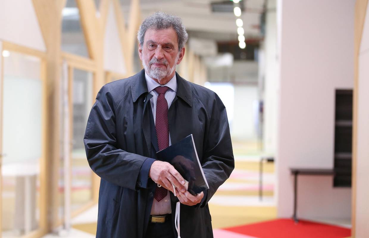 Cjelodnevna nastava: Ministri dolaze i odlaze s reformama, no što od svega ostaje školama?