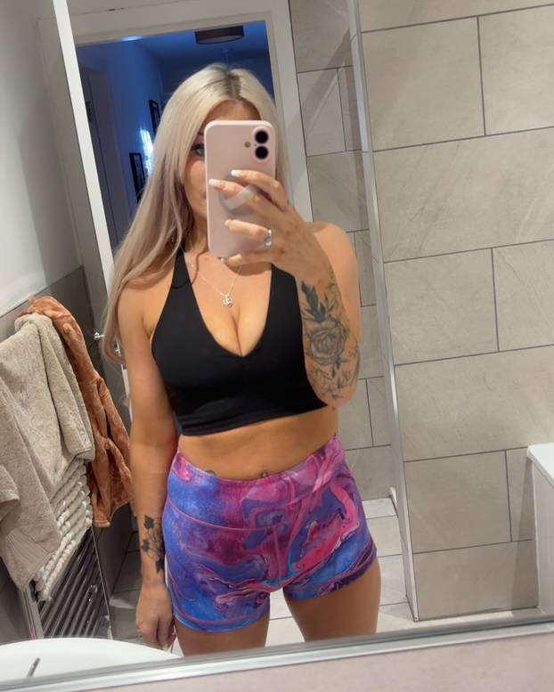 FOTO Britanka ostavila klizaljke i bacila se na stranicu za odrasle i tvrdi da joj je to spasilo život