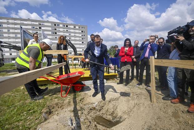 Zagreb: Početak radova na izgradnji stambeno-poslovne zgrade u Podbrežju