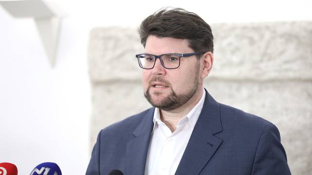 Zagreb: Peđa Grbin o preuzimanju Fortenove i aktualnim temama