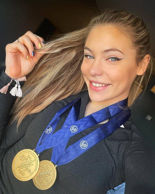 Zaručnika brine kad pozira bez gaćica. Najljepša sportašica na svijetu sad ima i novi problem