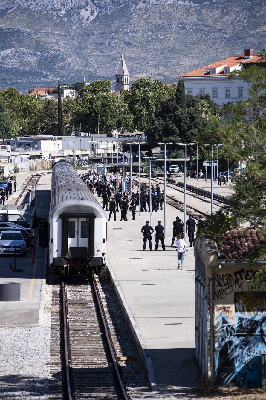 Split: Navijači Hajduka Bilim vlakom kreću prema Zagrebu na utakmicu Superkupa