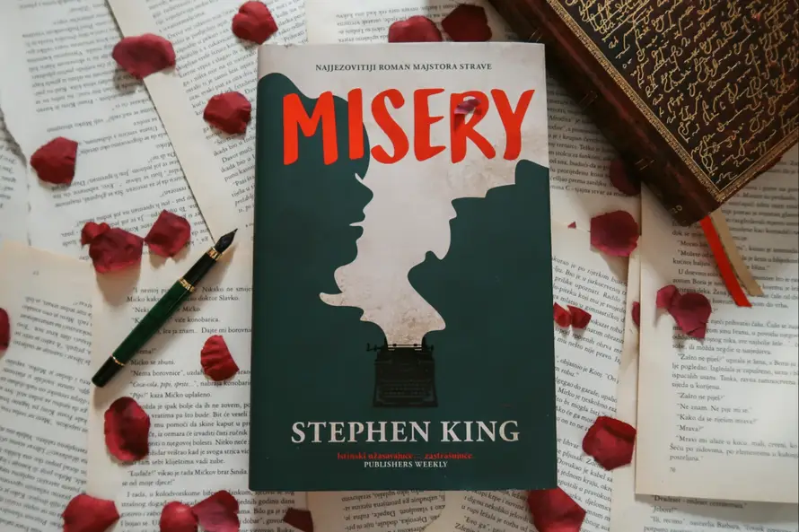 Roman Stephena Kinga 'Misery' ledi krv u žilama: Radnja budi u čitatelju napeto iščekivanje