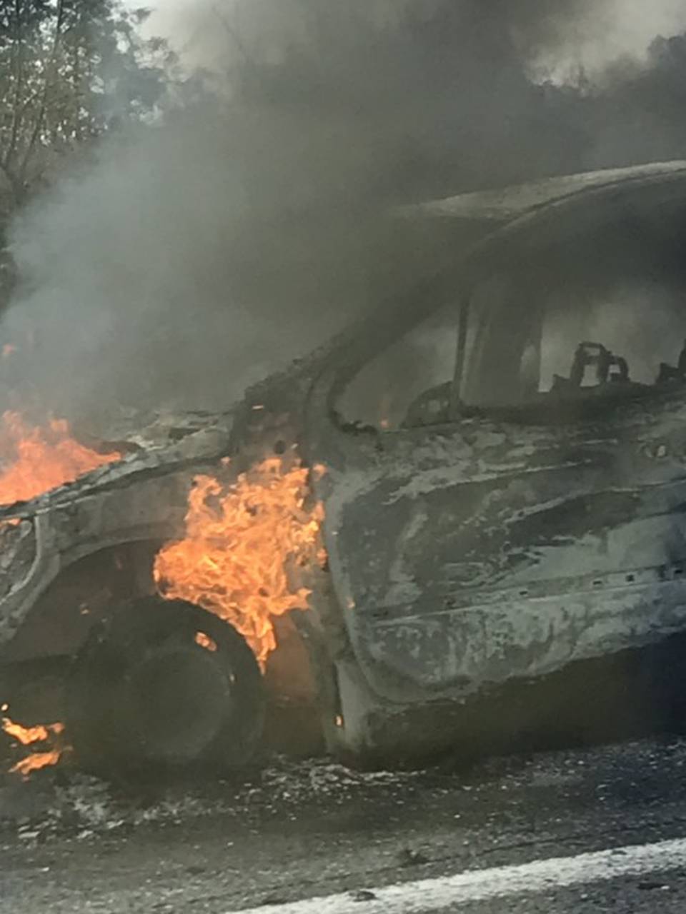 Buktinja na A3: 'Pored auta u plamenu stajala je cijela obitelj'